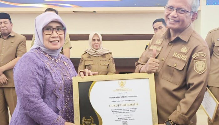 Pemkab Gowa Raih Penghargaan Keterbukaan Informasi Publik Kategori 2025