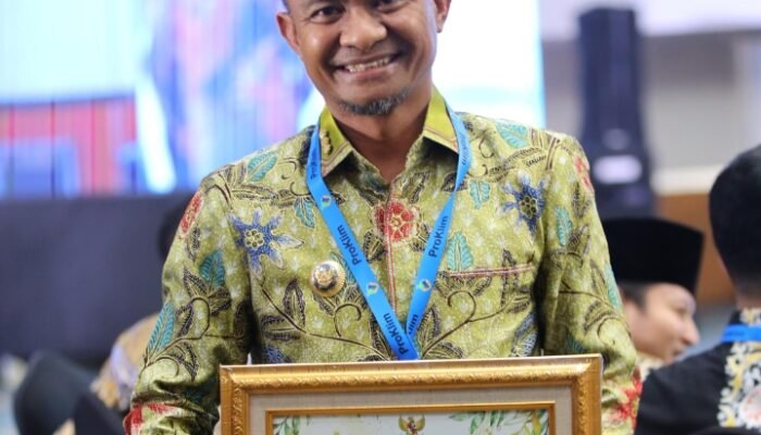 Bone Diganjar Apresiasi Pembina Proklim, Andi Asman:  Hasil Kerja Bersama Masyarakat