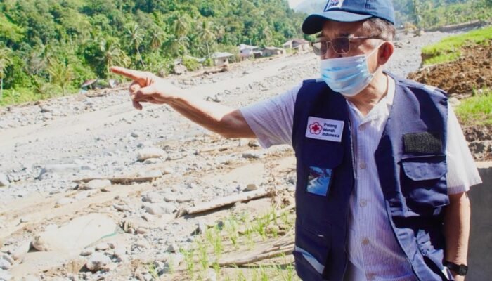 JK Tinjau Lokasi Banjir di Padang, Dorong Pemanfaatan Kayu Sisa Banjir untuk Warga