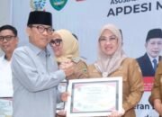 Peduli Pembangunan Desa, Bupati Gowa Diganjar Penghargaan dari APDESI Merah Putih