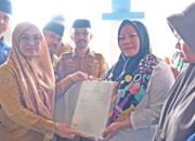 Tingkatkan Ekonomi Petani Bupati Gowa Serahkan 720 Sertipikat Redistribusi Tanah di Kecamatan Biringbulu