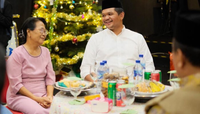 Bupati Bantaeng Kunjungi Gereja Saat Malam Natal, Tegaskan Pesan Toleransi