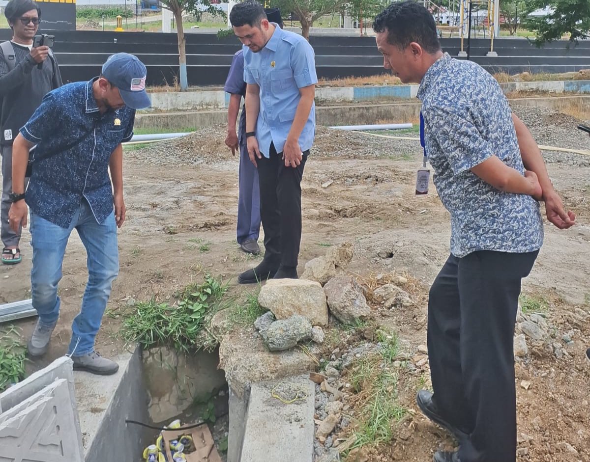 komisi iii dprd wajo meninjau drainase pembangunan islamic centre ulugalung di desa lempa pammana