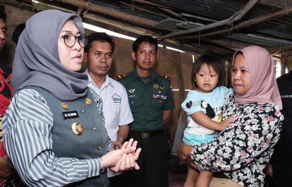 bupati gowa kunjungi keluarga miskin ekstrem