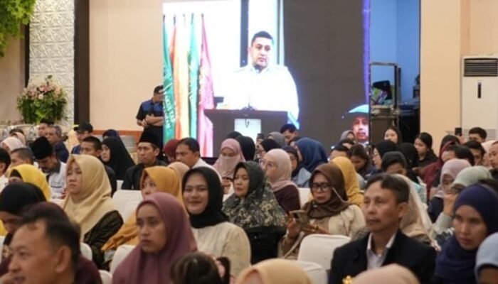 wali kota makassar munafri arifuddin sambutan pengukuhan guru besar universitas bosowa makassar