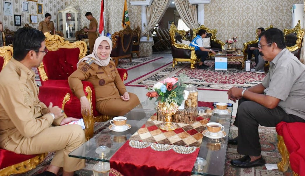 audiensi hps2 dan bupati sinjai bahas pedagang ikan di sinjai expo hjs ke-462