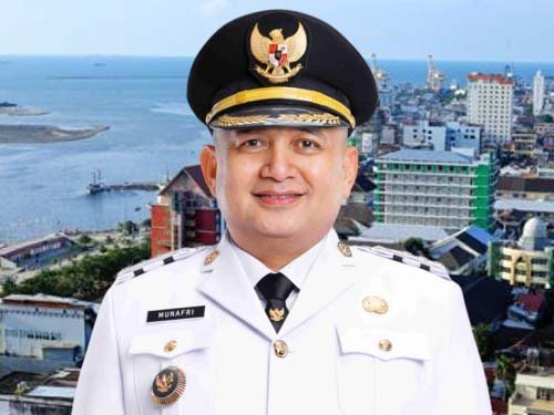 Wali Kota Makassar mengimbau warga waspada cuaca ekstrem berupa hujan dan angin kencang