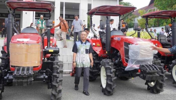 Bupati Selayar Tegaskan Pengawasan Ketat Bantuan Traktor Pertanian