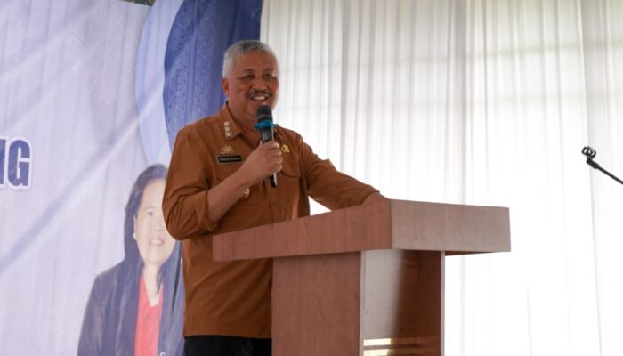 Bupati Irwan Hamid: Utamakan Tindakan Medis, Administrasi Menyusul di Puskesmas Malimpung