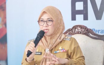 bupati gowa sitti husniah talenrang berbicara tentang pelayanan publik humanis dalam dialog ngopi awal tahun di makassar