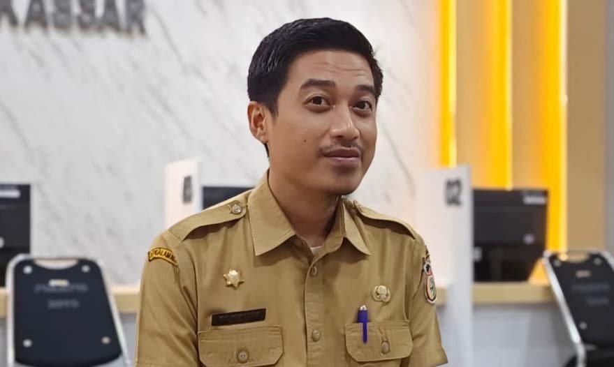 kepala disdukcapil kota makassar muhammad hatim saat menjelaskan peningkatan layanan administrasi kependudukan di wilayah kepulauan