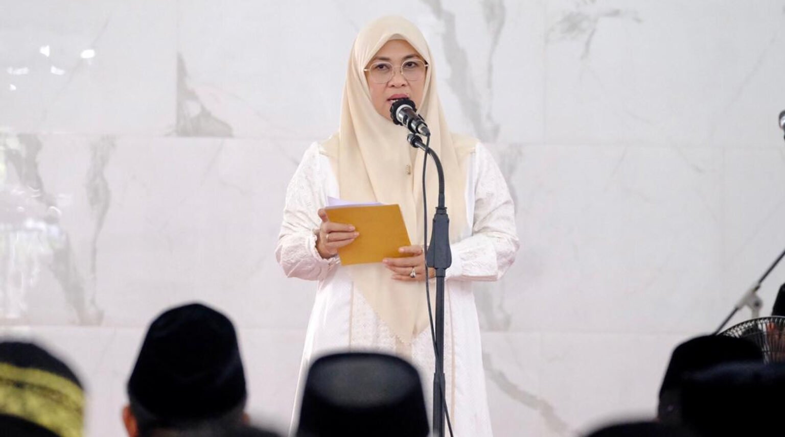 Bupati Gowa Sitti Husniah Talenrang hadiri peringatan Isra Mi’raj 1447 Hijriyah di Masjid Agung Syekh Yusuf