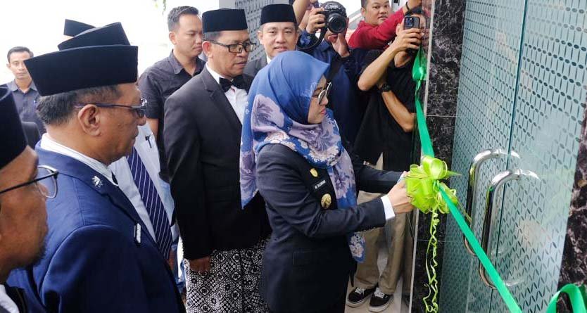 peresmian kantor layanan haji dan umrah kabupaten gowa oleh bupati gowa