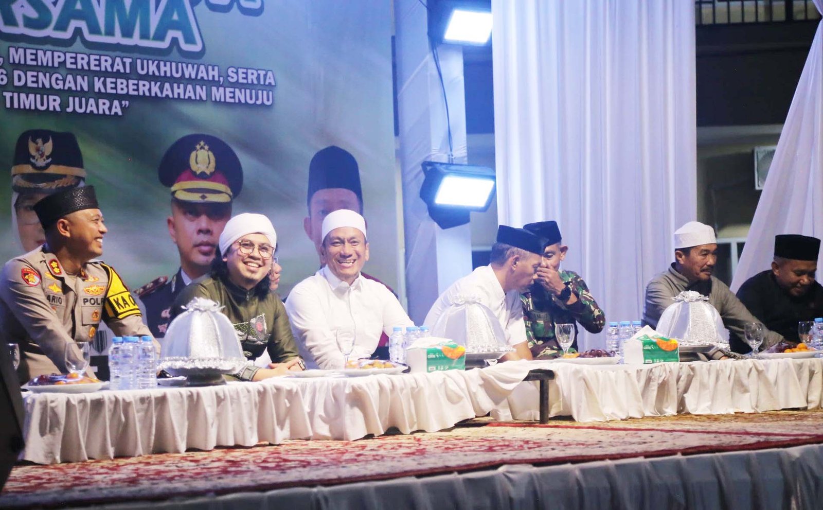 Bupati Luwu Timur Irwan Bachri Syam menghadiri zikir bersama dan doa lintas agama di Polres Luwu Timur.