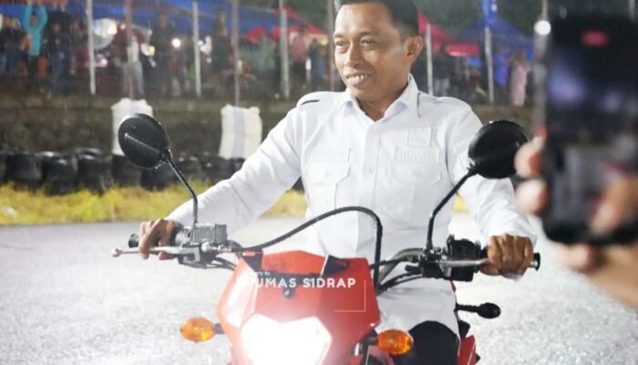 Malam Tahun Baru di Sirkuit Puncak Mario Meriah, Warga Sidrap Padati Arena Balap