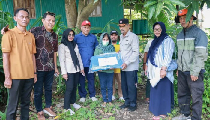 Pemkab Barru Bergerak Cepat Salurkan Bantuan Korban Puting Beliung Palanro