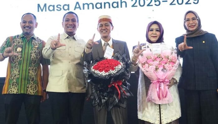 Bupati Luwu Timur Hadiri Pelantikan Rektor UNANDA Palopo 2026–2029