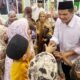 safari ramadan bupati bantaeng muh fathul fauzy nurdin menyerahkan bantuan masjid di kecamatan bissappu