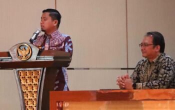 ALT FOTO wali kota parepare tasming hamid membuka rakor perlindungan bahasa daerah di auditorium bj habibie parepare