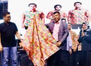 Hari Jadi ke-66, Bupati Bulukumba Luncurkan Batik ASN Lokal