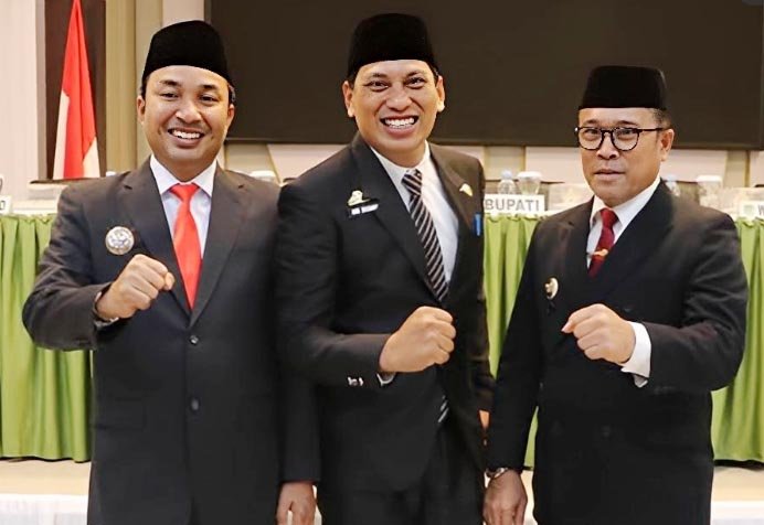 kepala diskominfo-sp andi zulkarnaen memberikan pernyataan usai pelantikan di luwu utara