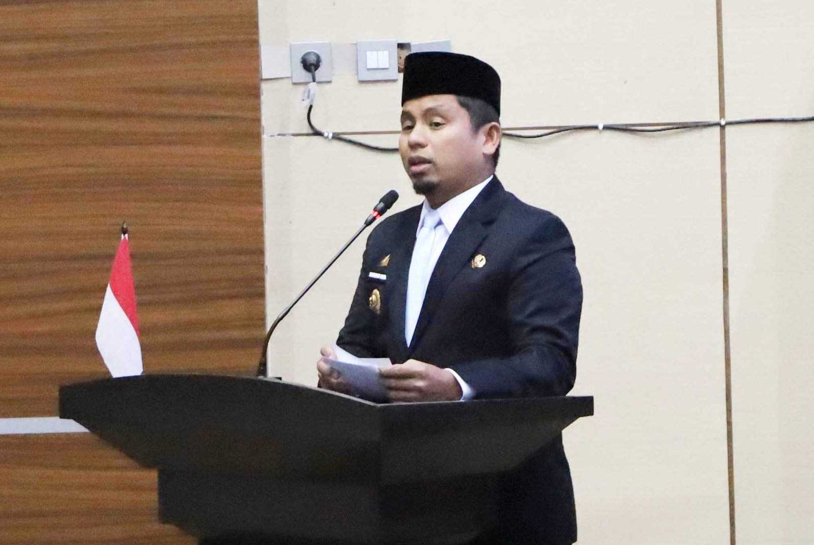 wali kota parepare tasming hamid menegaskan rumah sakit tidak boleh menolak pasien jkn nonaktif sementara