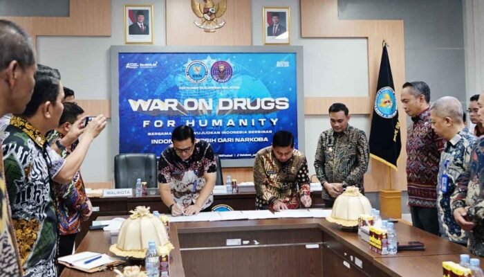 Walikota Tasming Hamid Teken Hibah untuk Pembentukan BNN Parepare