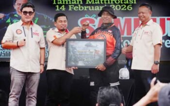 wali kota parepare tasming hamid melepas riders jelajah bumi bj habibie 4 di taman mattirotasi 14/2/2026