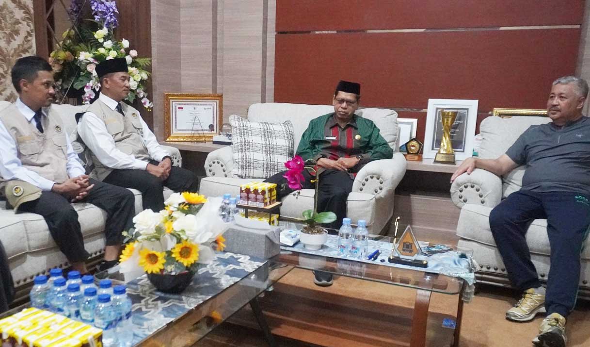 bupati pinrang h.a. irwan hamid menerima ppih asal kabupaten pinrang di pinrang