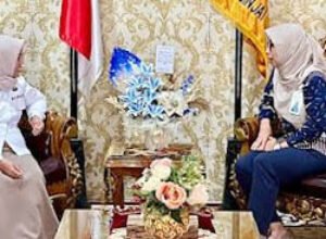 bupati sinjai dra hj ratnawati arif menerima audiensi pimpinan bsi cabang sinjai di rumah jabatan bupati sinjai