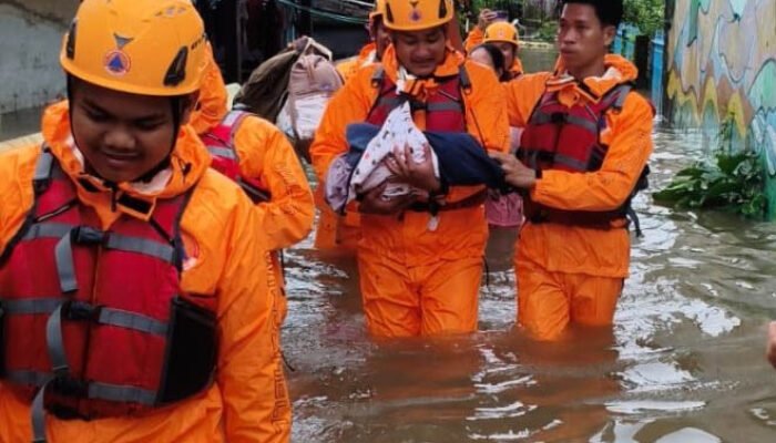 Wali Kota Makassar Munafri Arifuddin Kerahkan TRC Tangani Banjir
