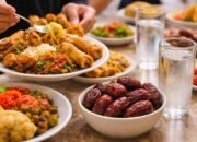 ilustrasi makanan dan kurma saat buka puasa