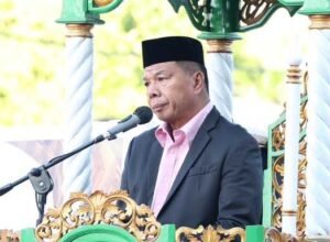 bupati bulukumba menghadiri shalat ied di gedung ammatoa bulukumba