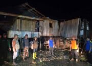 kepala dinsos p3a luwu timur masdin meninjau rumah warga terdampak puting beliung di desa burau pantai luwu timur