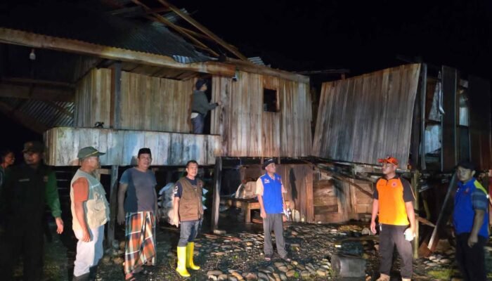 15 Rumah Rusak, Bupati Luwu Timur Kerahkan Tim Tangani Dampak Puting Beliung di Burau