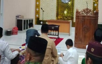 bupati pangkep muhammad yusran lalogau safari ramadan dan meresmikan masjid nurul tarbiyah di bungoro pangkep