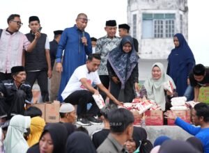 bupati sidenreng rappang syaharuddin alrif membuka pasar murah ramadan di sport centre rappang sidrap