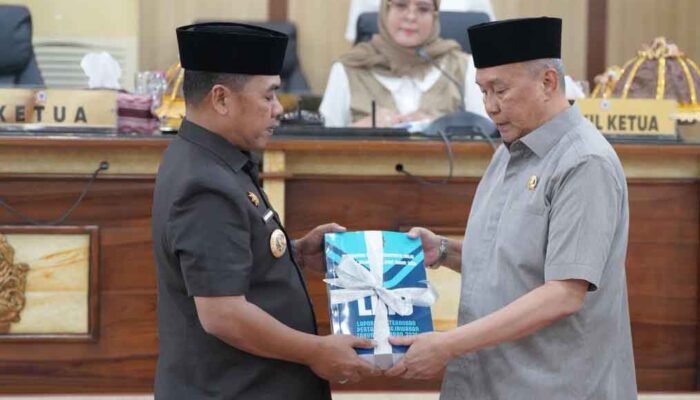 Bupati Wajo Serahkan LKPJ Tahun 2025, DPRD Siapkan Evaluasi Kinerja Pemerintah