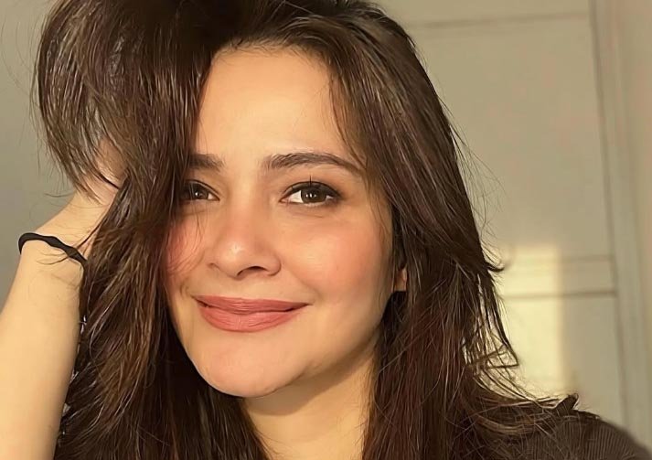 aktris cut tari kembali aktif di industri perfilman tanah air setelah vakum