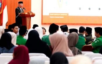 gubernur sulawesi selatan andi sudirman sulaiman buka puasa bersama anak yatim di rumah jabatan gubernur sulsel makassar