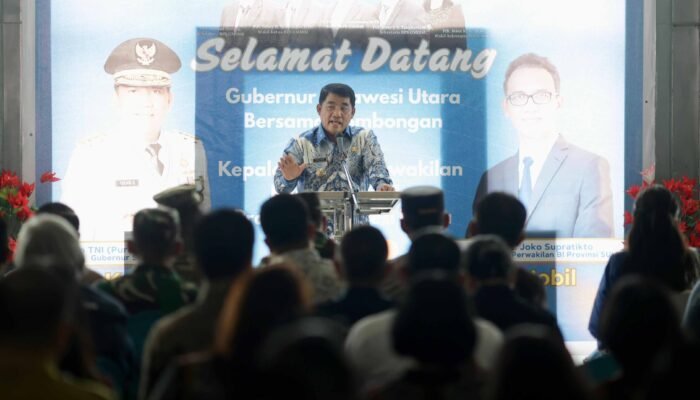 Serahkan Hibah Mobil di GMIBM Sultra, Gubernur: Bantu Pelayanan 4 Kabupaten Sekaligus