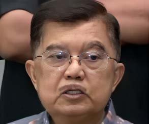 jusuf kalla meminta pemerintah menangani dua kapal pertamina yang tertahan di selat hormuz