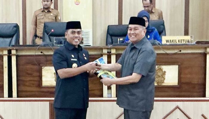 Tok! Resmi Ketua DPRD Wajo Firmansyah Perkesi Serahkan Pokir 2026 ke Bupati Wajo