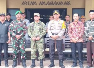 Jelang Idul Fitri, DPRD Wajo Hadiri Apel Pasukan Operasi Ketupat 2026 ketua komisi i dprd wajo amshar a timbang menghadiri apel operasi ketupat di mapolres wajo