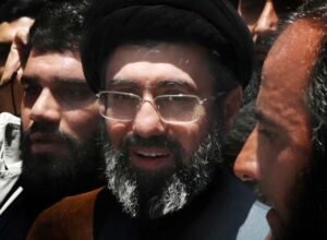 mojtaba khamenei pemimpin iran kegiatan resmi di iran