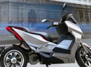 motor listrik byd scorpio x1 desain maxi scooter futuristik