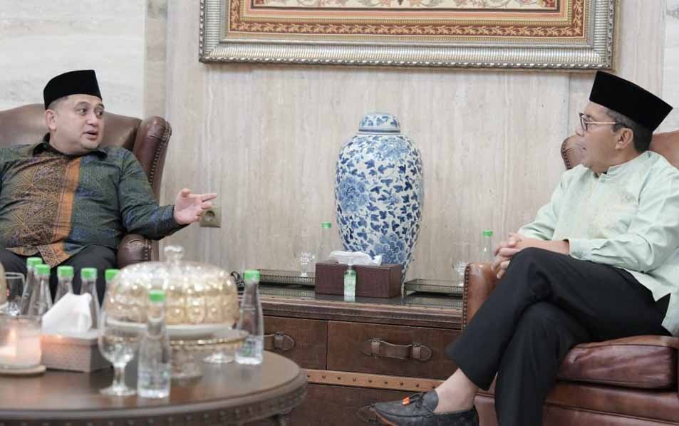 munafri arifuddin bertemu danny pomanto di jalan amrullah kecamatan mamajang