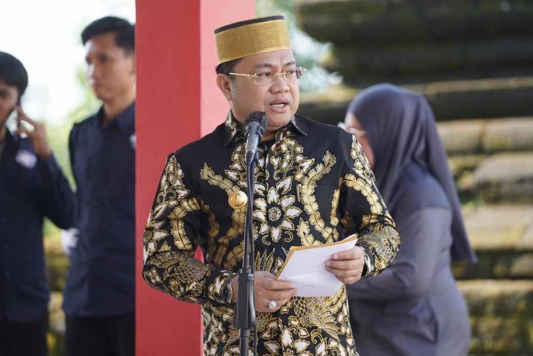 wakil bupati gowa menerima wakil bupati bone ziarah makam arung palakka di katangka