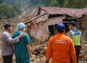 Nakes di Tengah Bencana: Prioritas Mendesak agar Layanan Kesehatan Tak Lumpuh