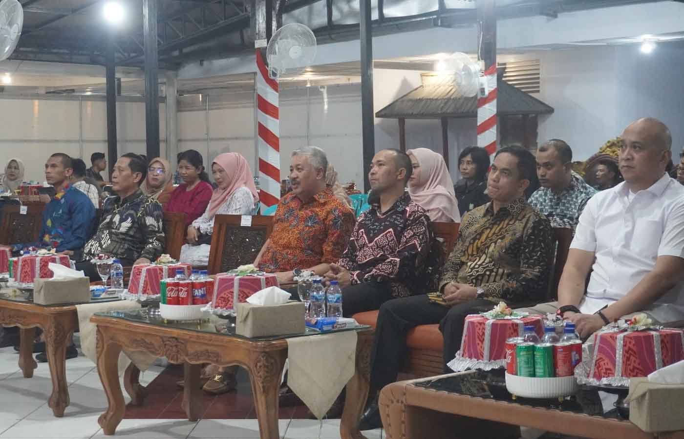 bupati pinrang hadiri pisah sambut danyon 721 makkasau tekankan sinergi tni